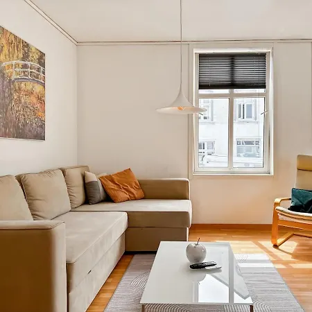 Family & Business Friendly 2br By 31 Lägenhet *