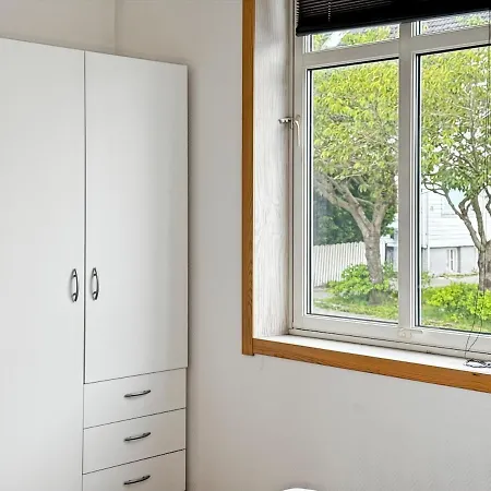 Family & Business Friendly 2br By 31 *