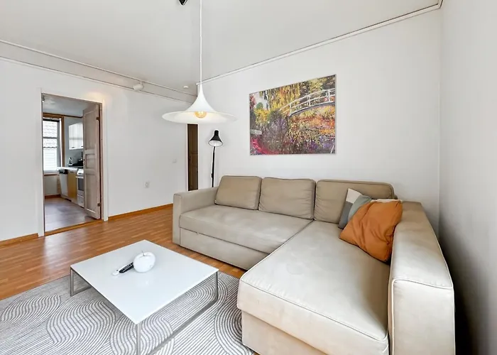 Apartment Family & Business Friendly 2br By 31 *